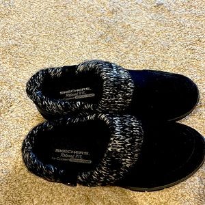 Never worn Skechers relaxed fit memory foam slip on. Size 8 1/2